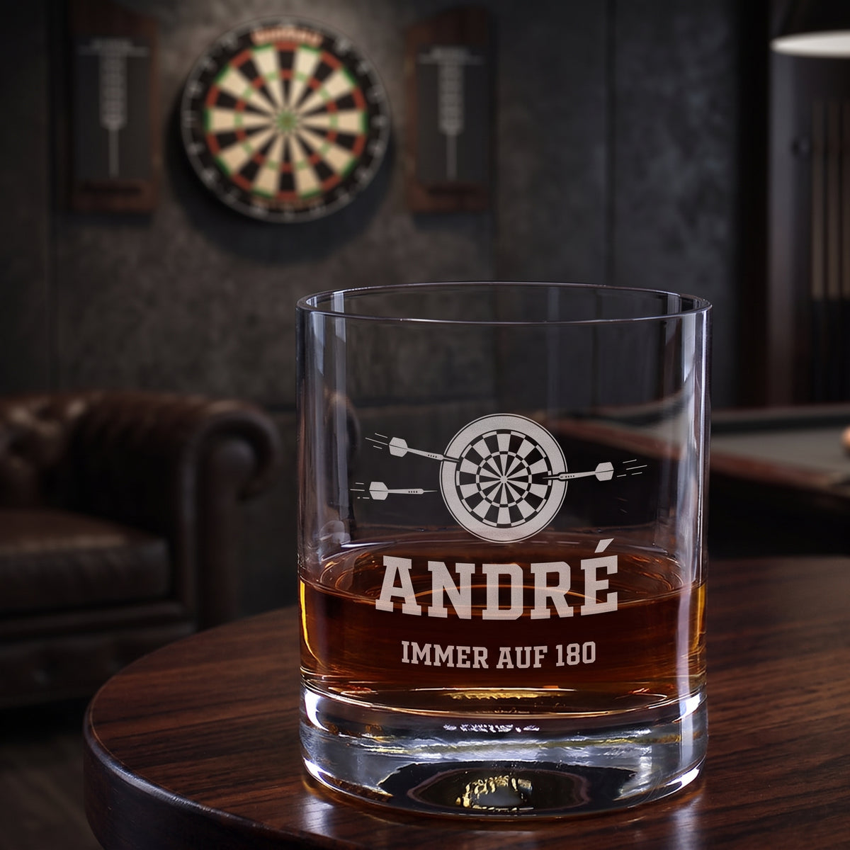 Whisky Glas mit Dart Gravur