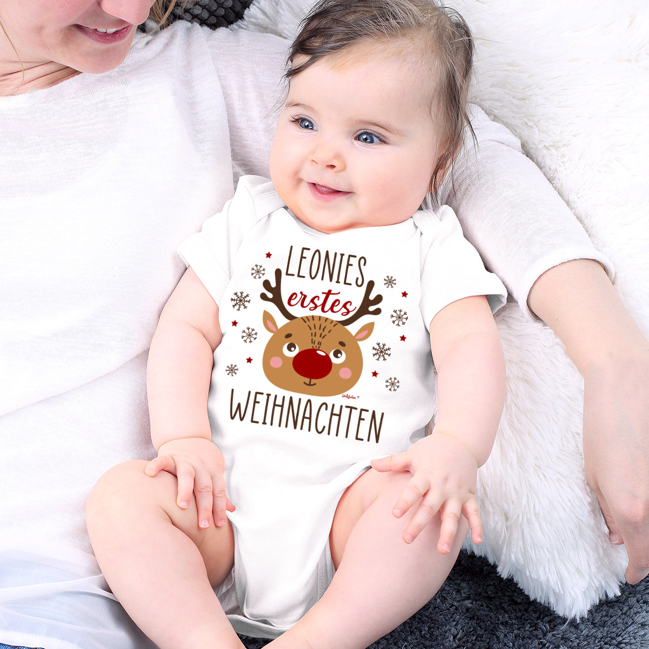 Babybody zu Weihnachten mit Name und Rentier