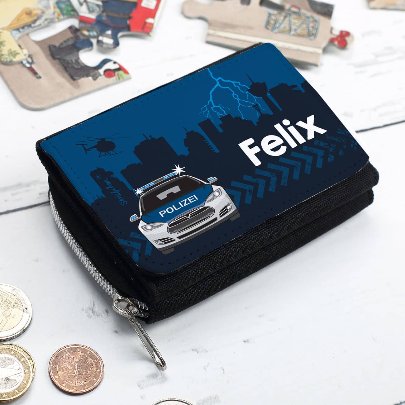 Geldbörse für Kinder mit Polizeiautomotiv und dem Namen des Besitzers