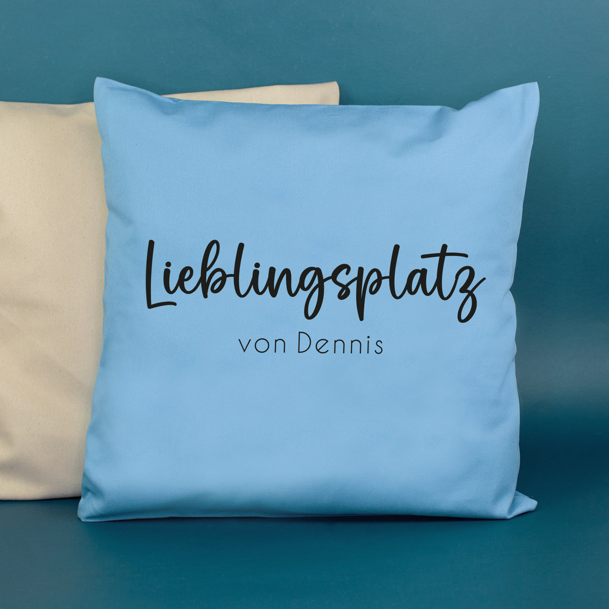 Personalisiertes Kissen 'Lieblingsplatz' mit Wunschtext für Wohnung –