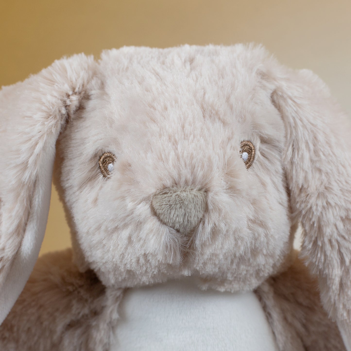 Kuscheltier Hase mit Babyfüßchen | Personalisiert mit Name & Datum zur Geburt & Taufe | Farbauswahl