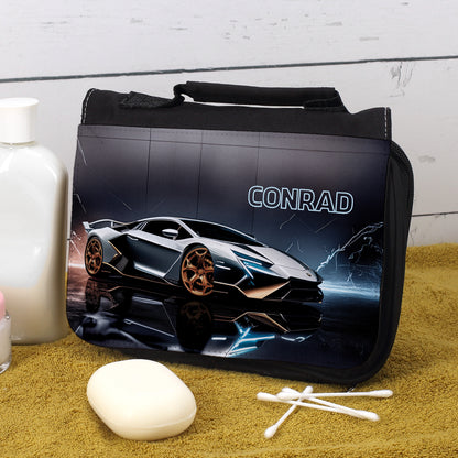 Waschtasche mit Sportwagen-Motiv für Jungen mit Name personalisiert Kulturbeutel in schwarz
