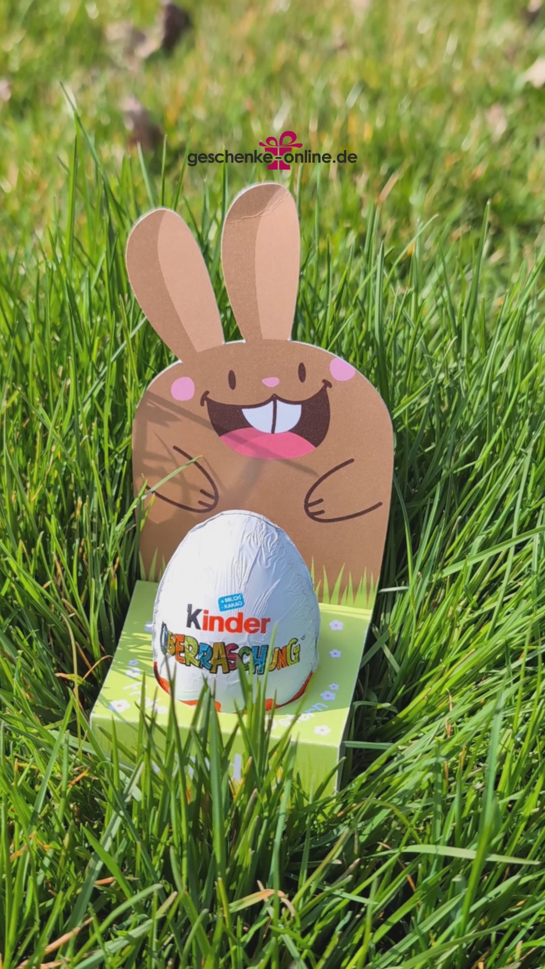 kleines Ostergeschenk - Überraschungsei mit Hasen-Verpackung und Name 