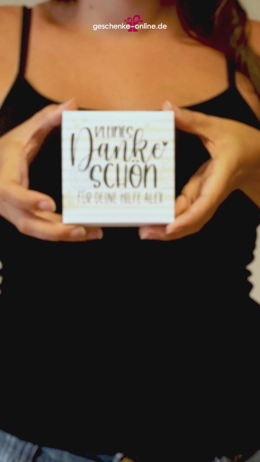 Kleine Geschenkschachtel Dankeschön mit Name und Lindorkugeln