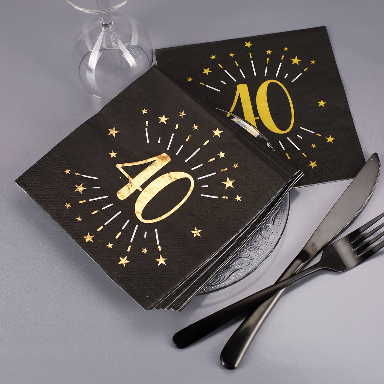 Schwarze Servietten 40 Mit Goldakzenten Geschenke online de schwarze-servietten-40-mit-goldakzenten-geschenke-online-de