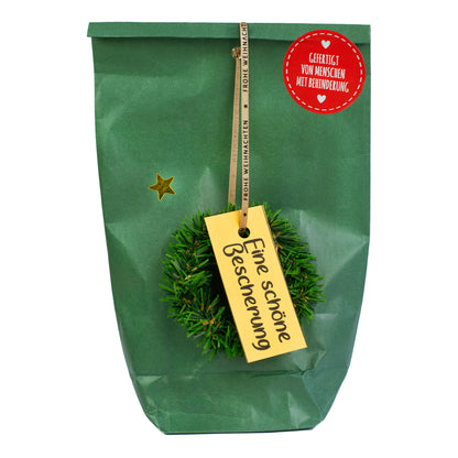 Freigestellte Wundertüte Weihnachten „Eine schöne Bescherung“ mit Deko-Anhänger